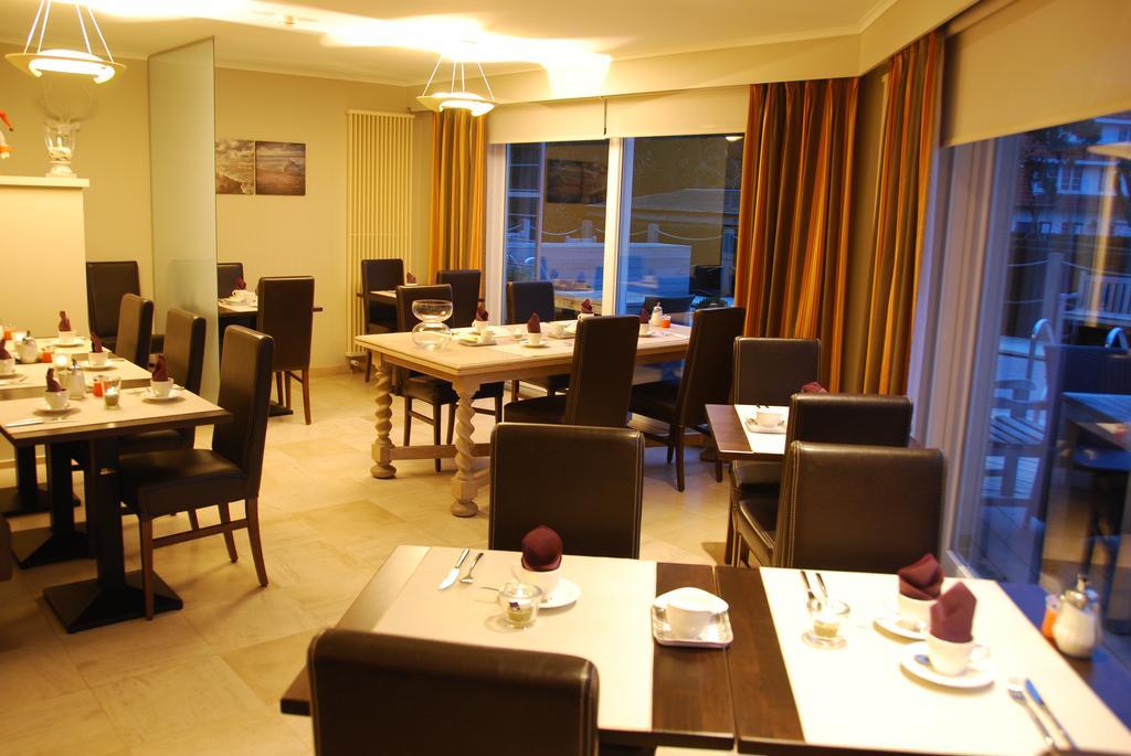 Hotel Rubens Де Хаан Екстериор снимка